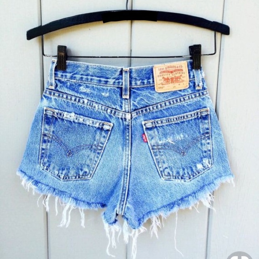 LEVIS SHORTS